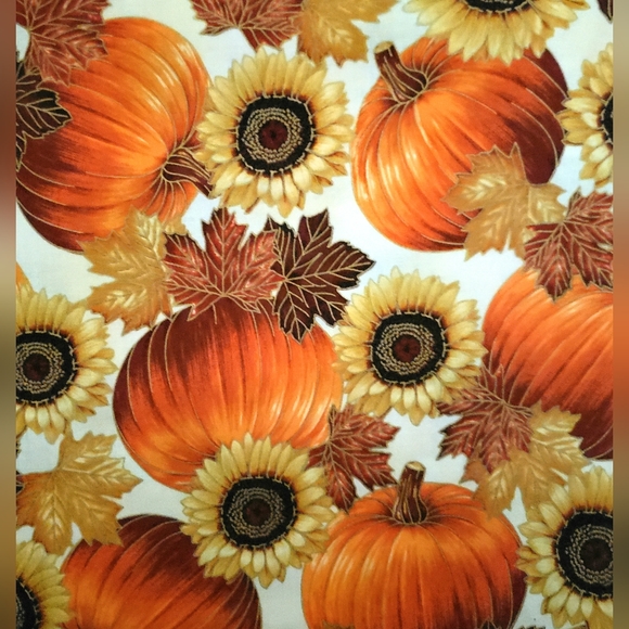East Grove #M7477, Pumpkins, Sunflowers & Leaves, Gold Accents, Approx 80" x 44" - Picture 8 of 9